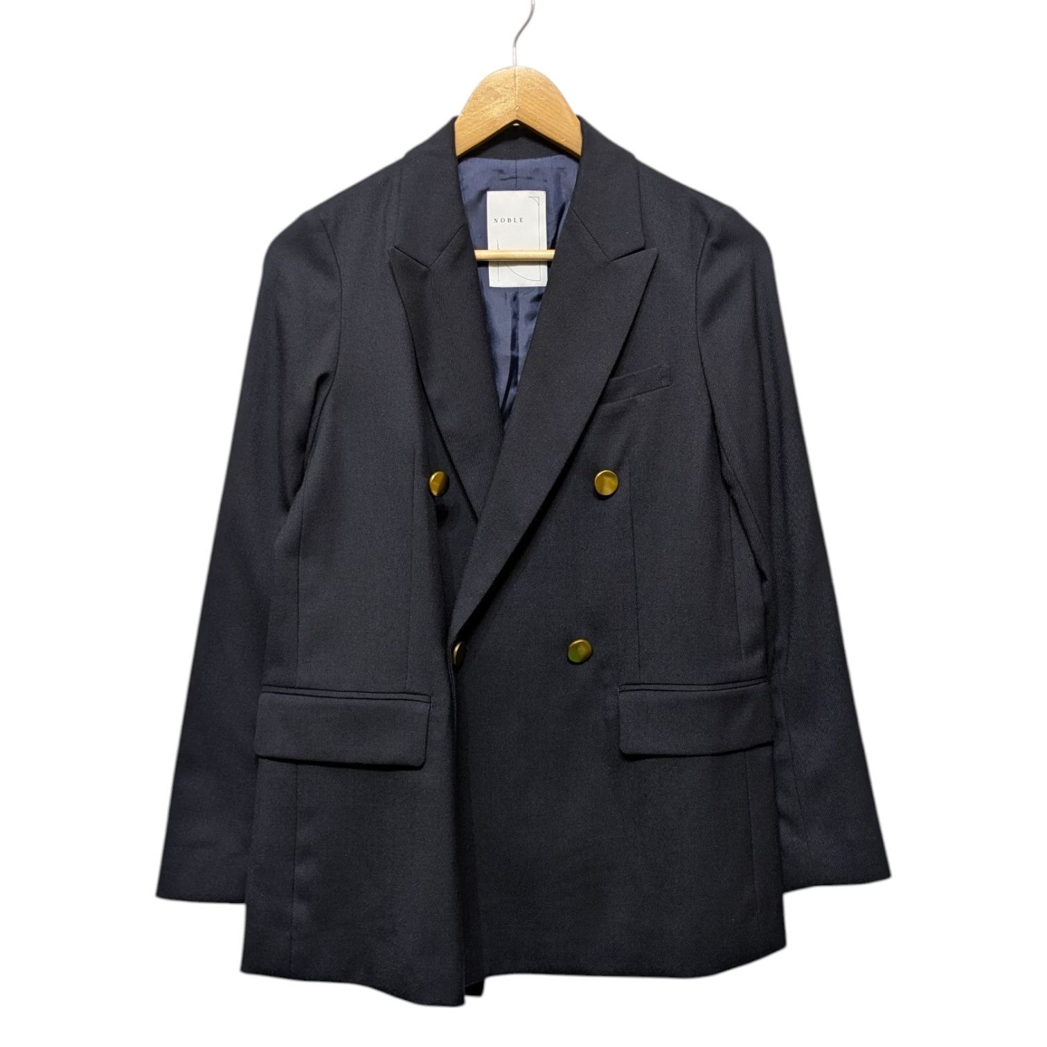 【ノーブル】 テーラードジャケット ピークドラペル 金ボタン ネイビー 38 ノーブル】 テーラードジャケット ピークドラペル 金ボタン ネイビー