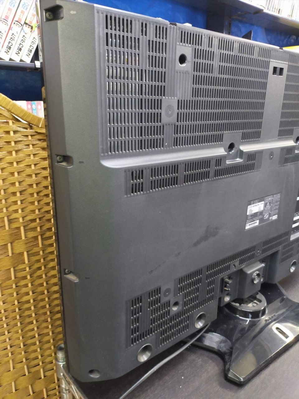 HITACHI Wooo 液晶テレビ L37-XP05 リモコンなし HITACHI Wooo 液晶