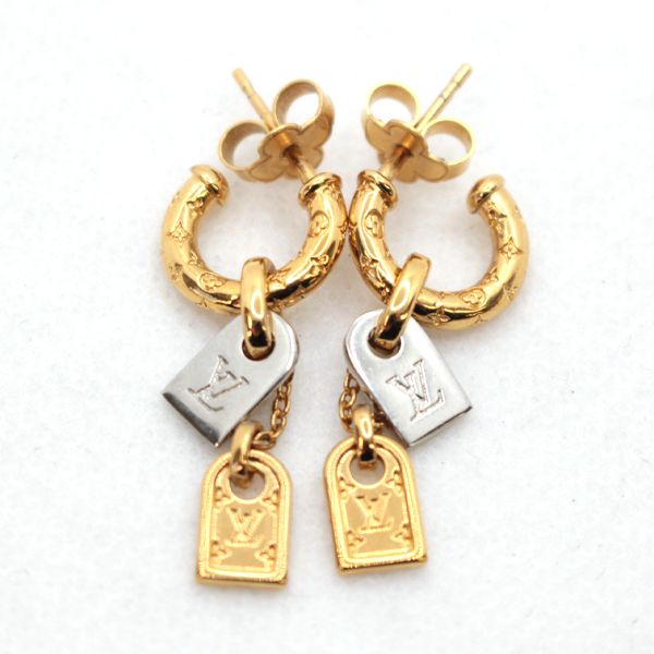 ルイヴィトン ピアス ナノグラム LV ブックル ドレイユ M00607 - メルカリ