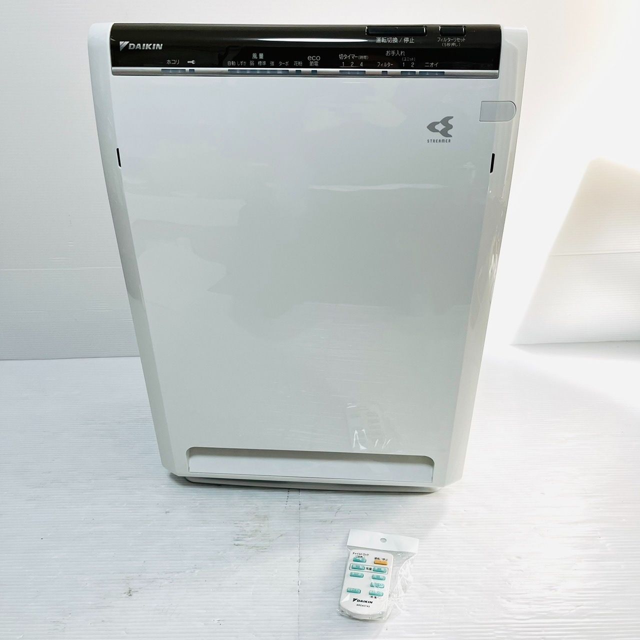 M DAIKIN ダイキン 空気清浄機 18年製 MC80U リモコン付 ダイキン空気清浄機MC80U-W 適用畳数～29畳DAIKIN 新品プリーツ