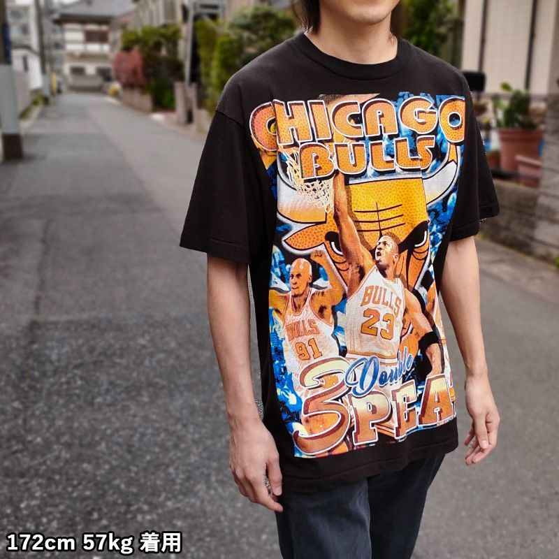 新品未使用タグ付きのNBA シカゴ　ブルズ（Chicago bulls）2XL 新品未使用タグ付きのNBA シカゴ ブルズ（Chicago bulls）2XL