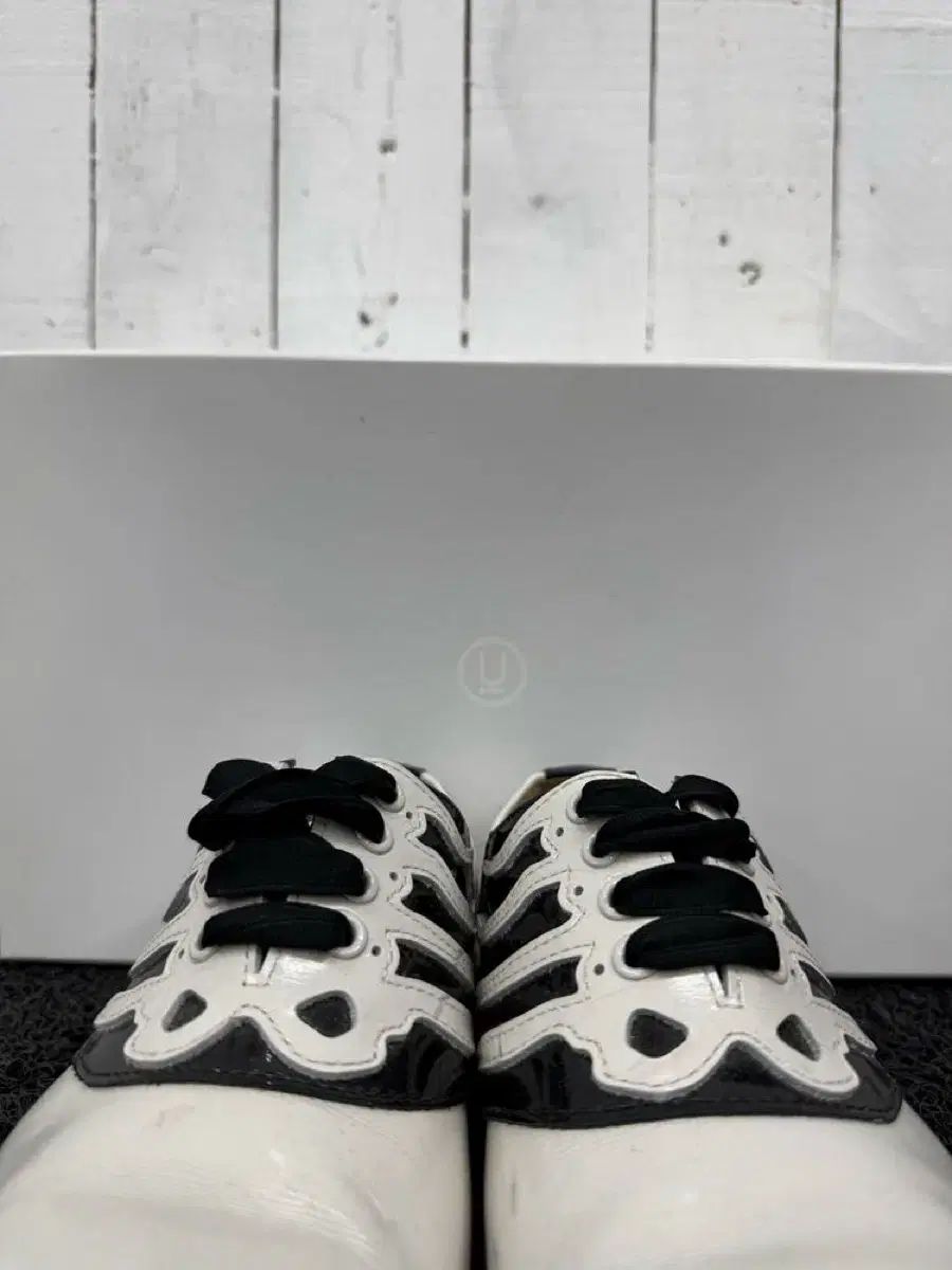 UNDERCOVER アンダーカバー