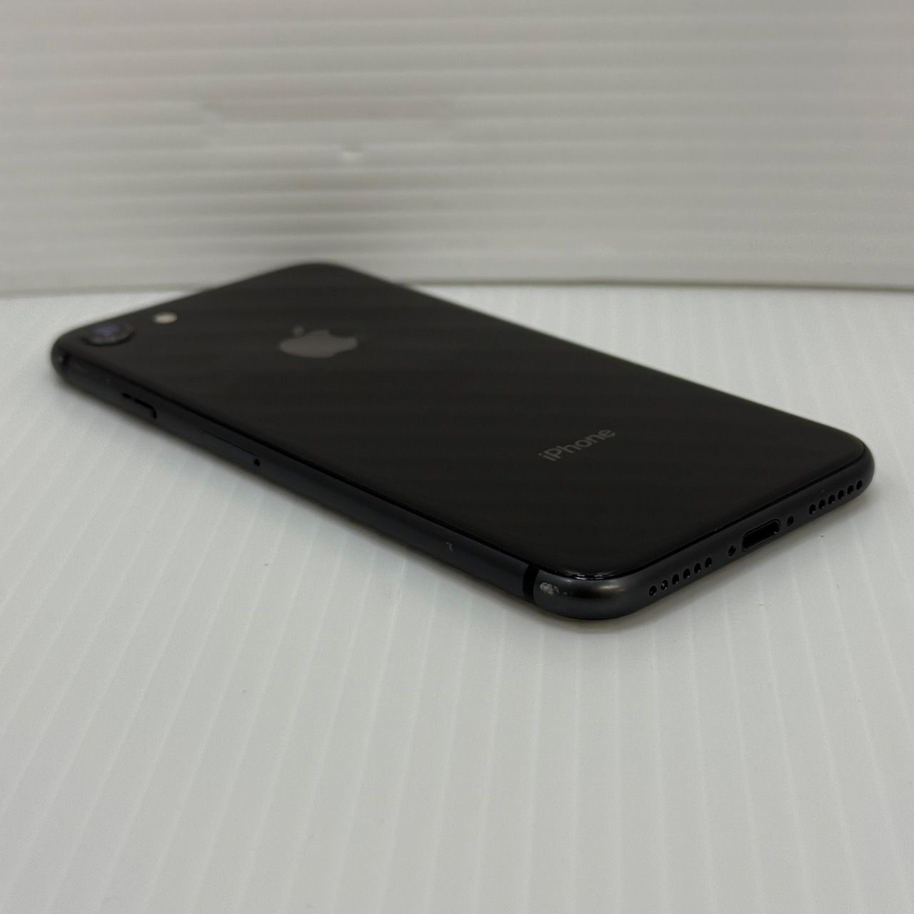 ☆SIMロック解除済☆iPhone8 スペースグレー64GB（MQ782J/A