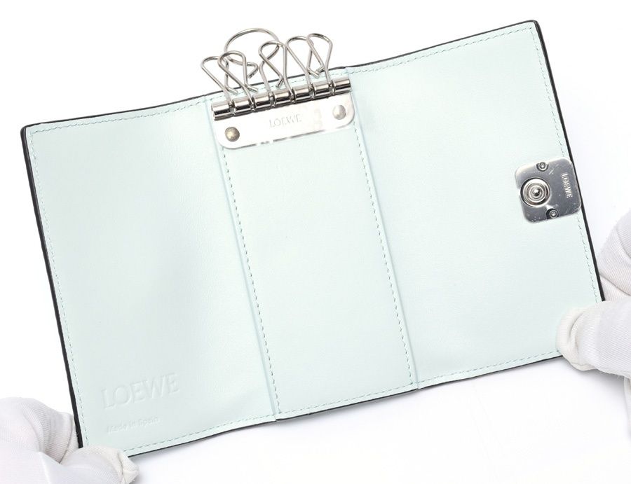 ライトブルー系