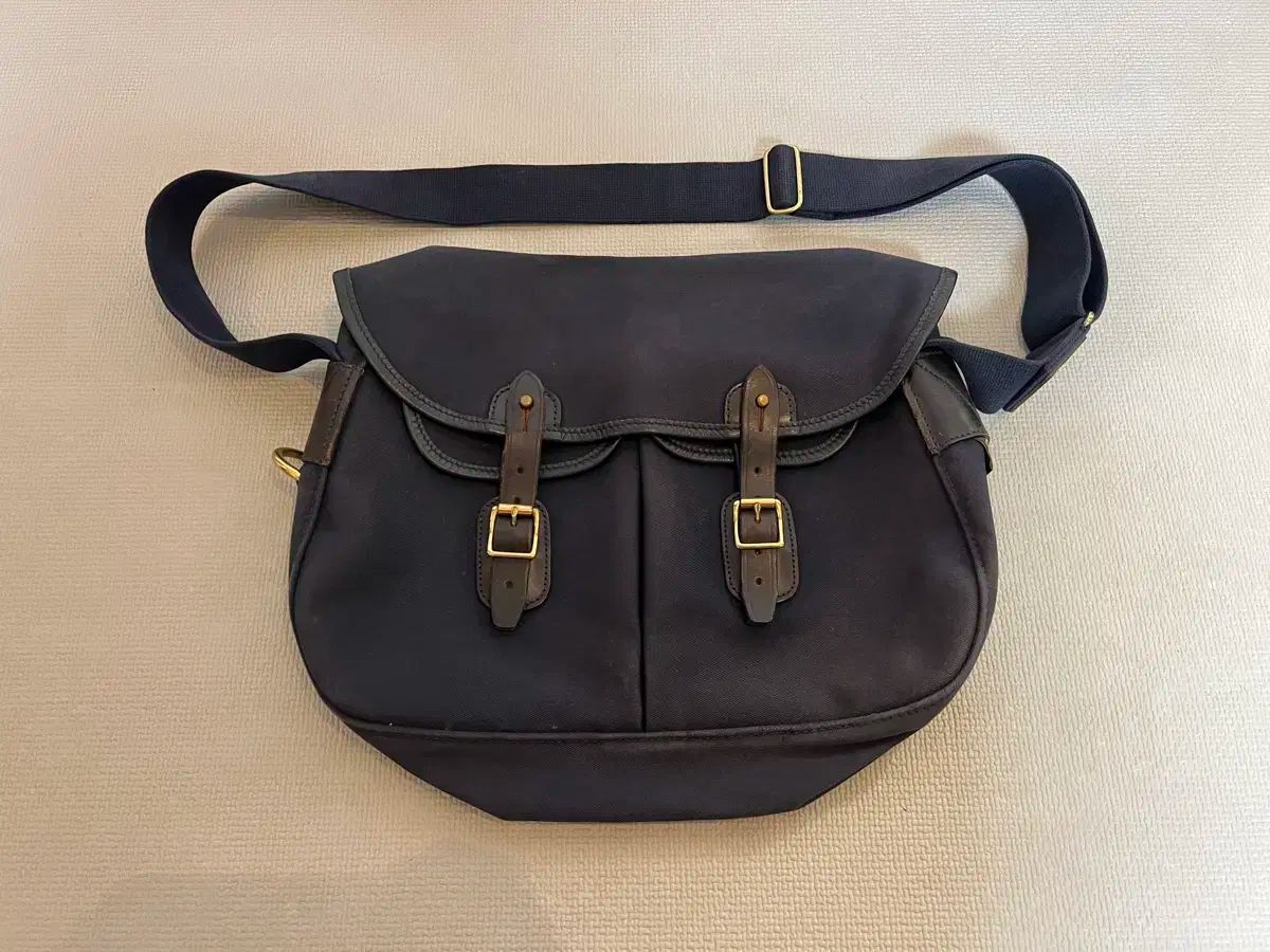 ブレイディバッグ アリエル ラージ ネイビー