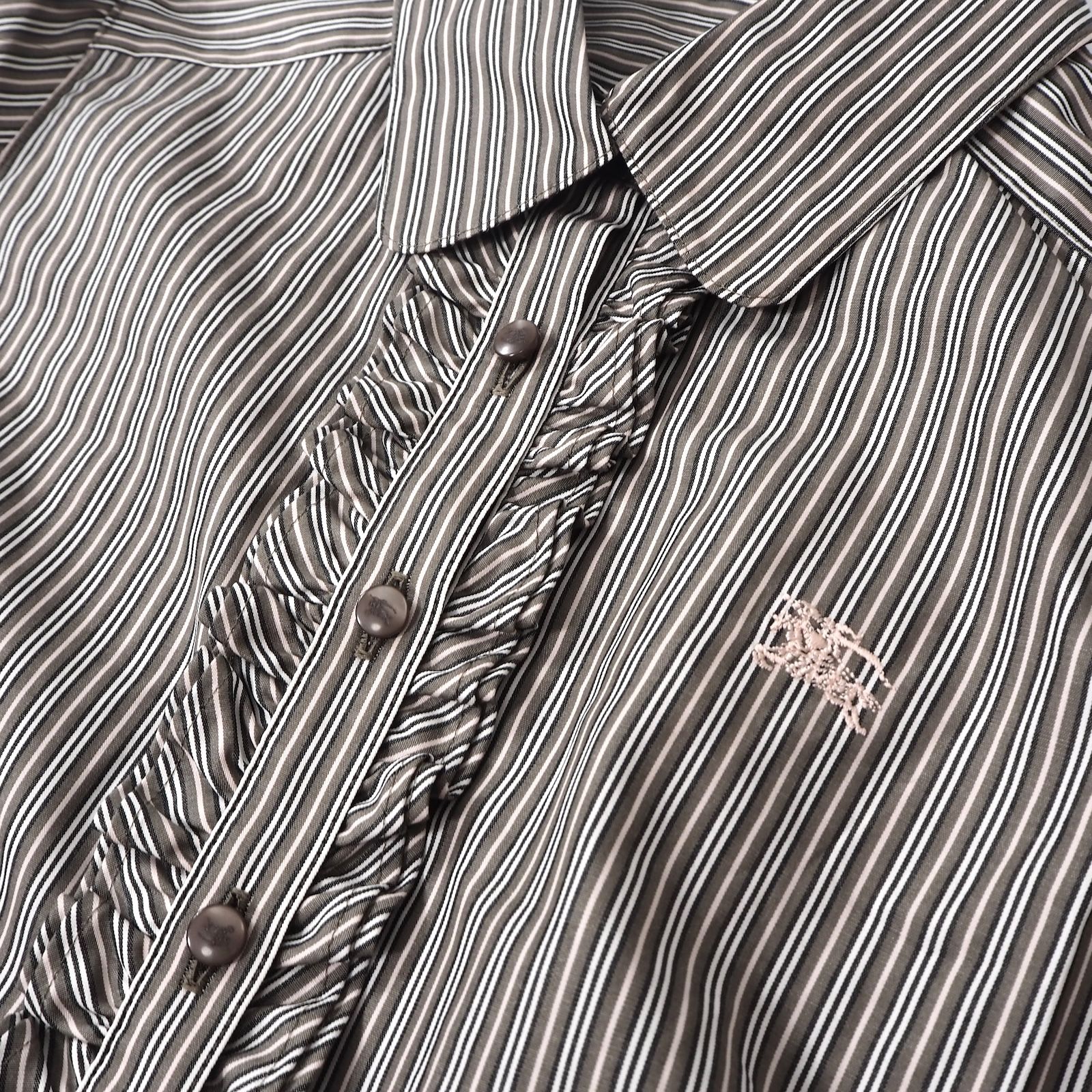 美品✨バーバリー ブルーレーベル 半袖 パフスリーブ　ブラウス 36 ☆未使用 バーバリー Burberry BLUE LABEL 半袖 ブラウス