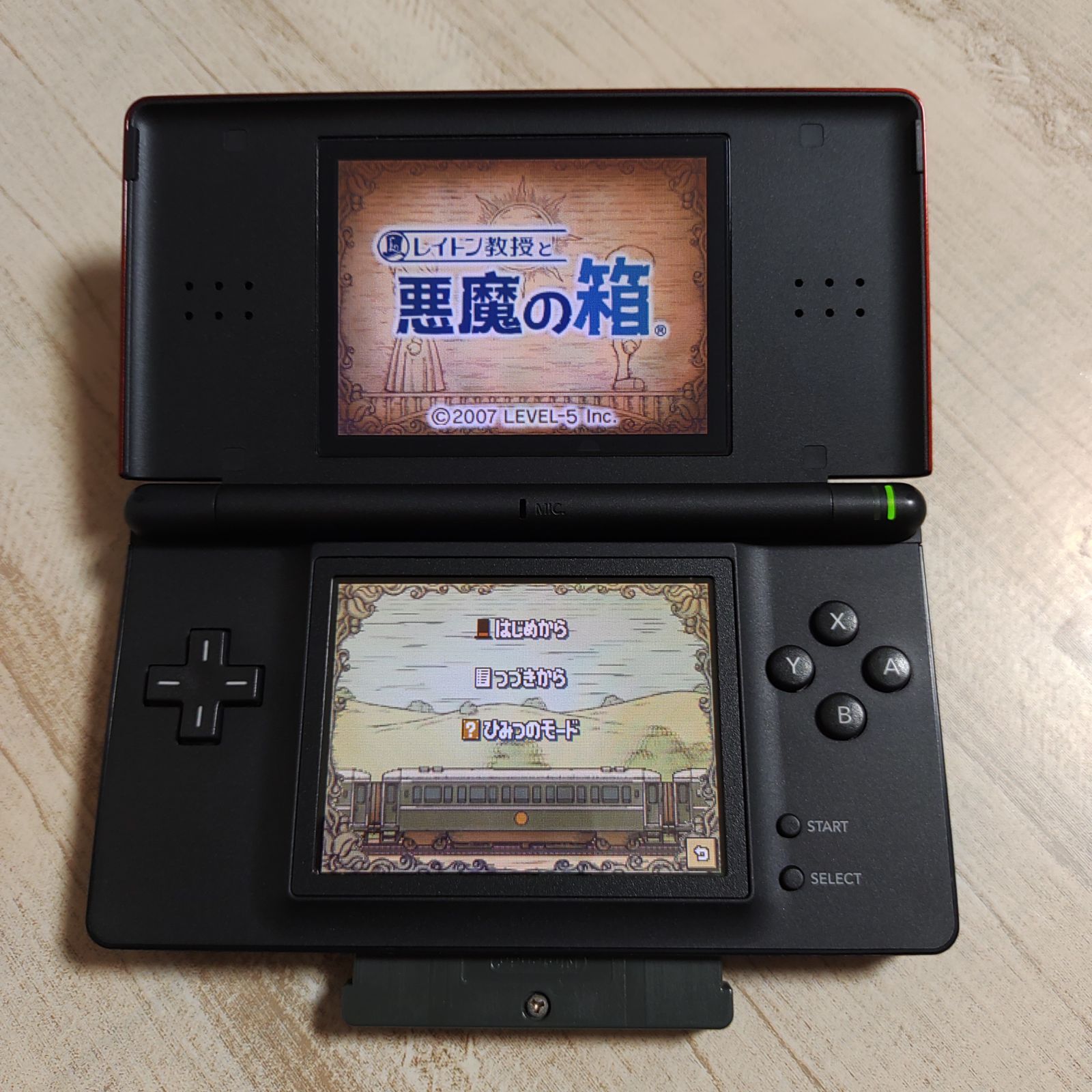 極美品】ニンテンドーDS Lite クリムゾン/ブラック 本体 充電器 セット