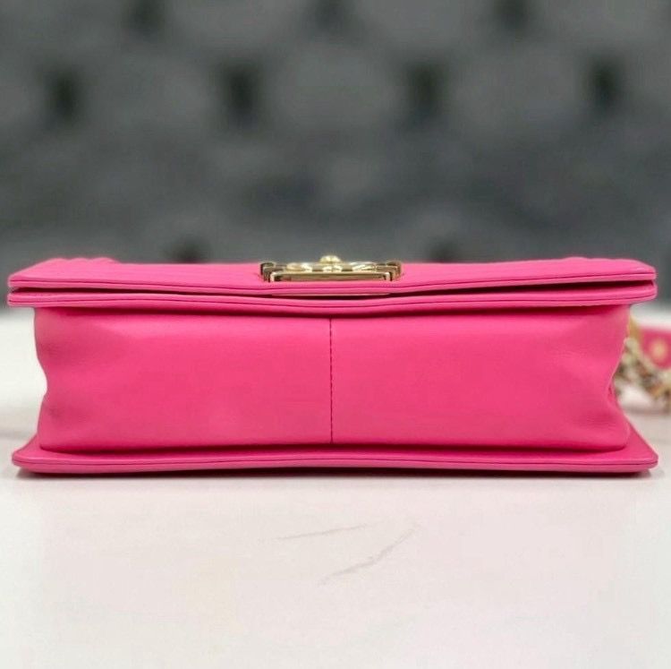 美品☆　ボーイシャネル　ショルダーバッグ　ピンク　マトラッセ　24番台 美品☆ ボーイシャネル ショルダーバッグ ピンク マトラッセ 24番台