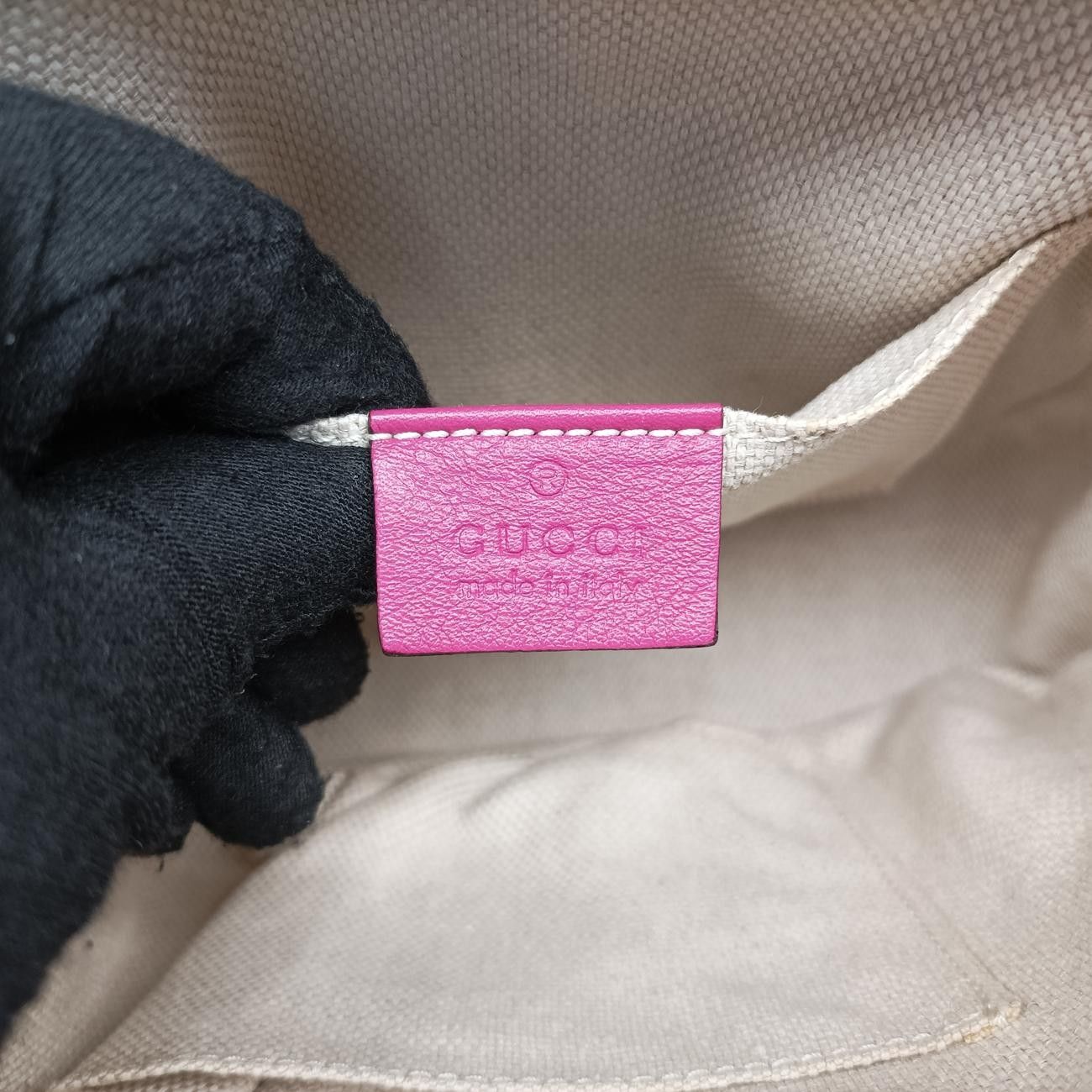 【ほし】GUCCI ポーチ　GG柄　ソーホー　PVC グッチGucciソーホーローズ レッドパテント308364H015420480