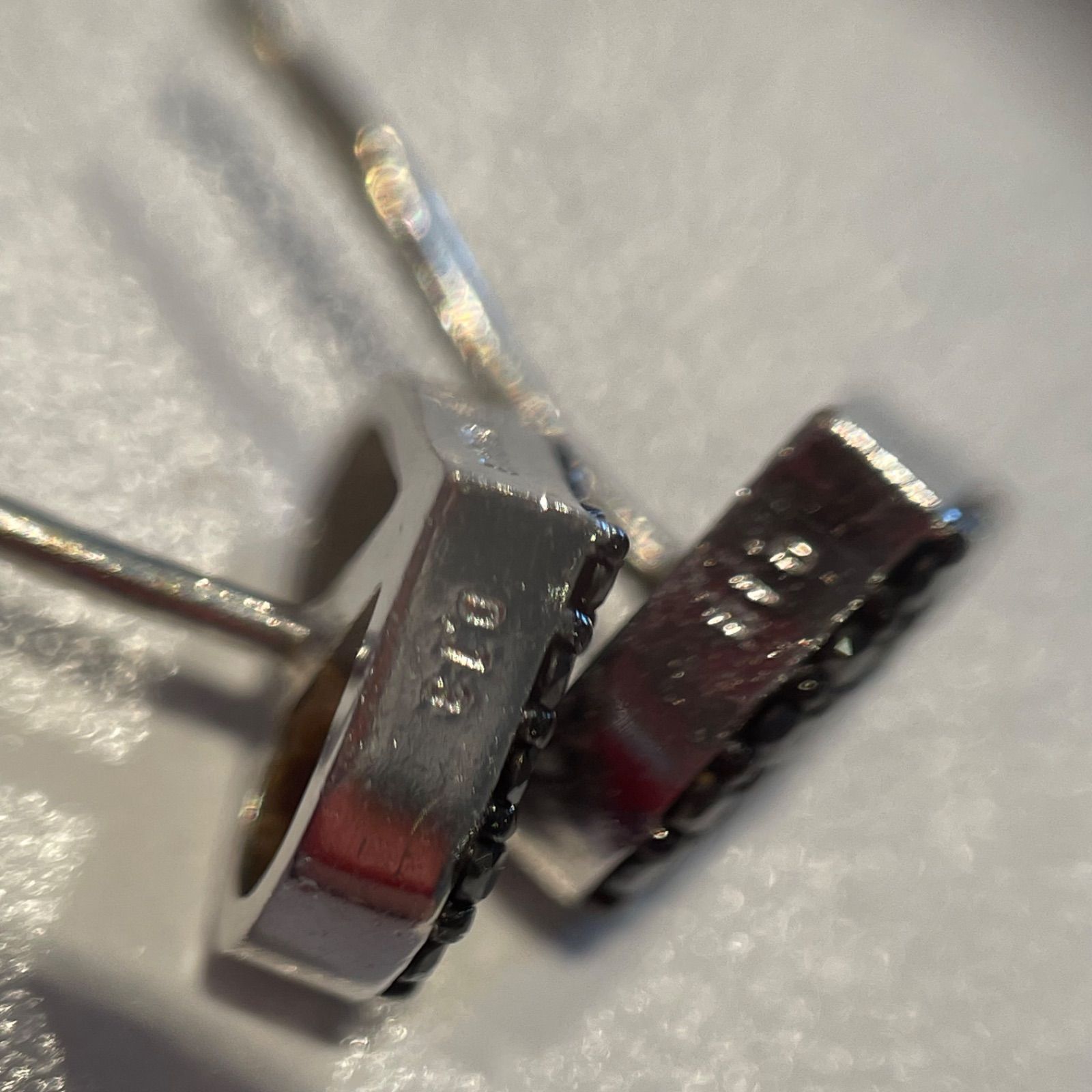 ☆ポンテヴェキオ K18WG ハートピアス ブラックダイヤ0.13ct