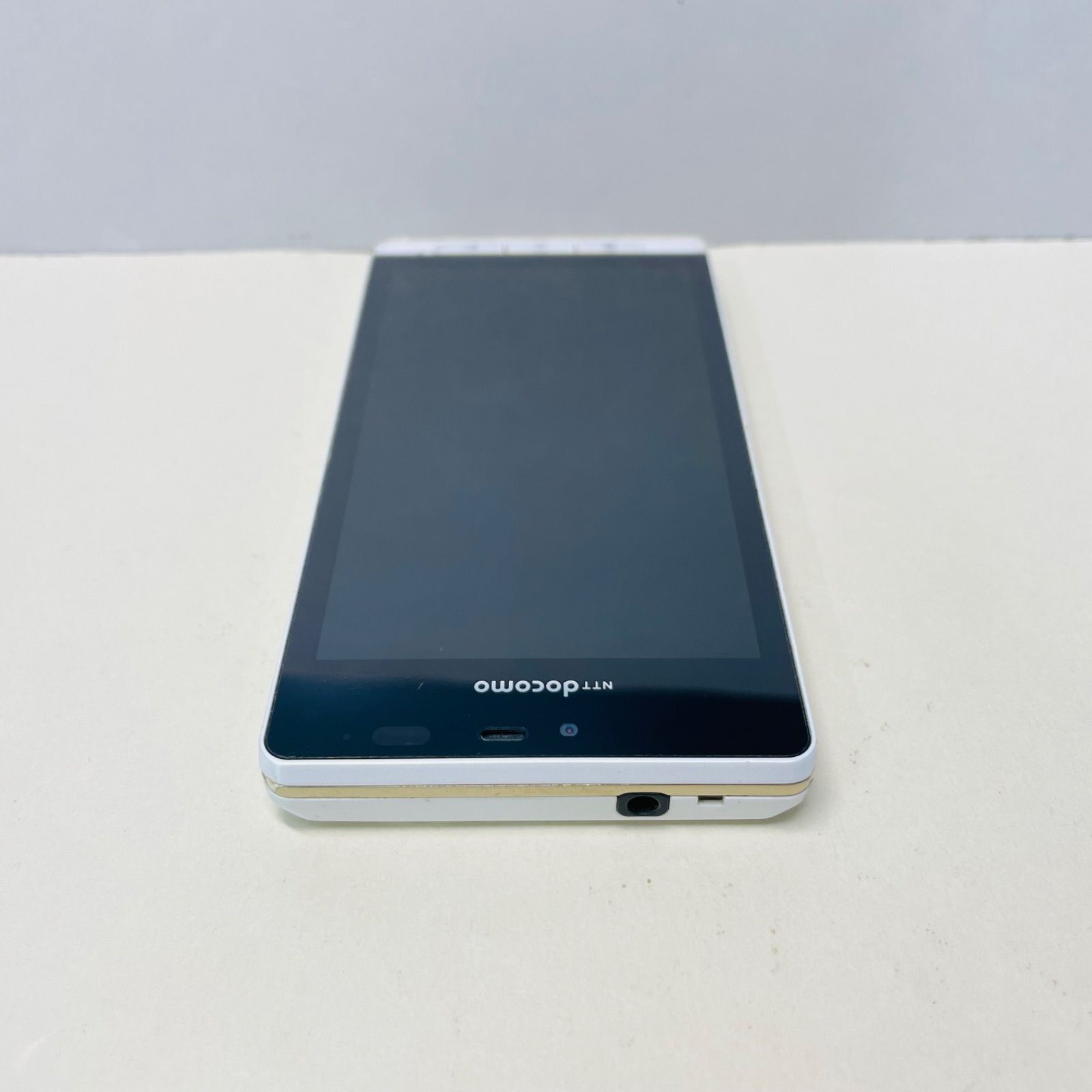 NTTdocomo - ★新品同等品★AQUOS PHONE SH-01Dブルー スマートフォン ドコモ 写真で解説する「AQUOS PHONE SH-01D」（1/2 ページ） - ITmedia