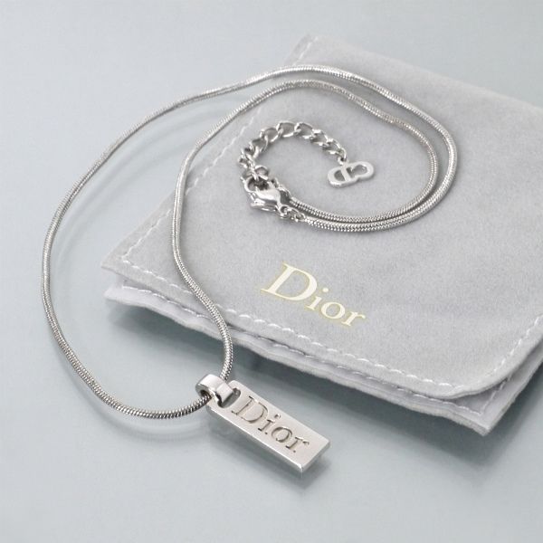 Dior ロゴプレートスネークチェーンネックレス（シルバー） - メルカリ