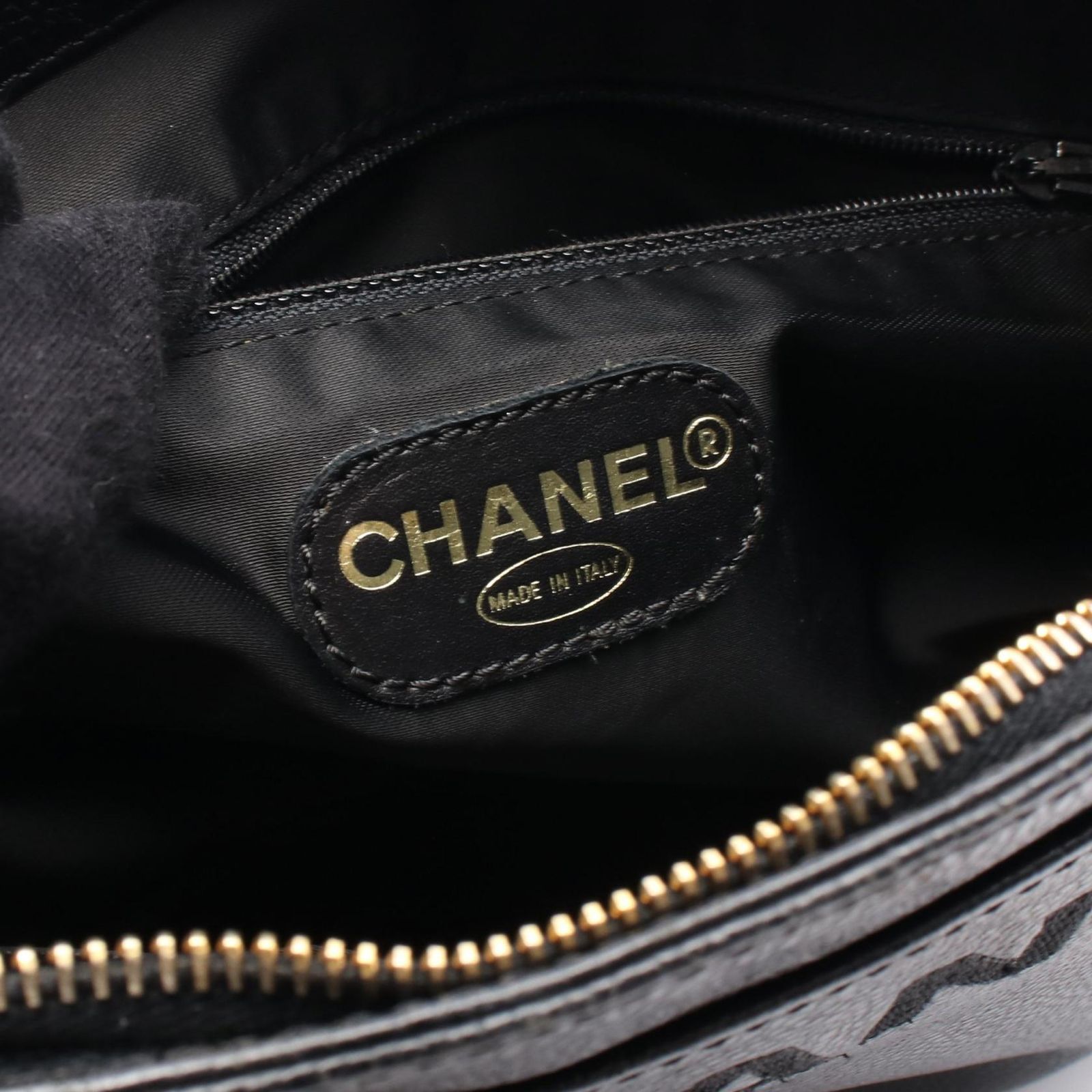 ブラックキャビア クリスタル CCロゴ ショルダーバッグ CHANEL - シャネル CHANEL ロゴ ショルダーバッグ バッグ
