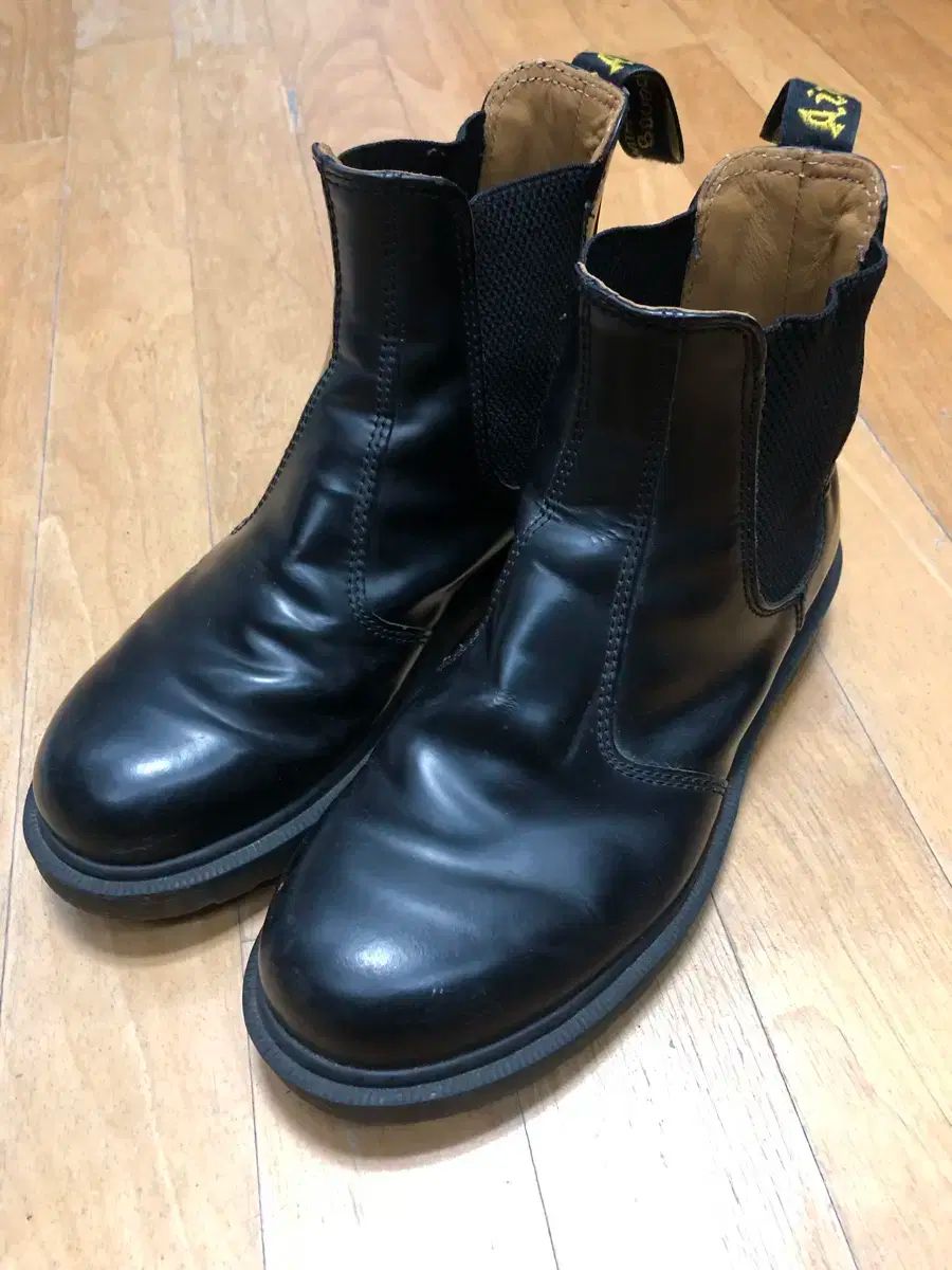 DR. MARTENS(ドクターマーチン) 2976 チェルシーブーツ 250