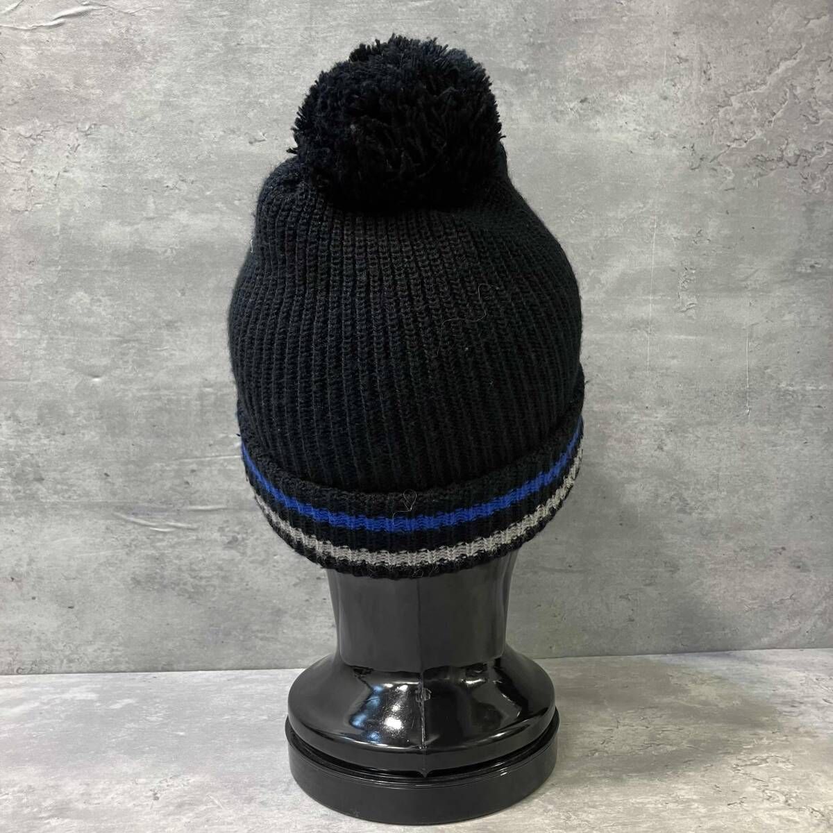 正規品　Supreme シュプリーム　ニット帽　ビーニー　ポンポン　ブラック Supreme ポンポンニット帽 ビーニー ブラック シュプリーム
