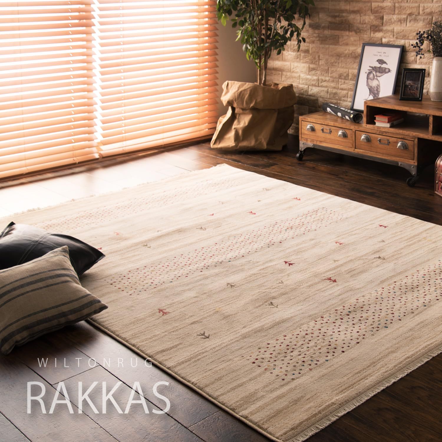 トワル RAKKAS ギャッベ柄 約140×200cm 民族柄 ウィルトン織ラグ ホットカーペット 床暖房対応 萩原