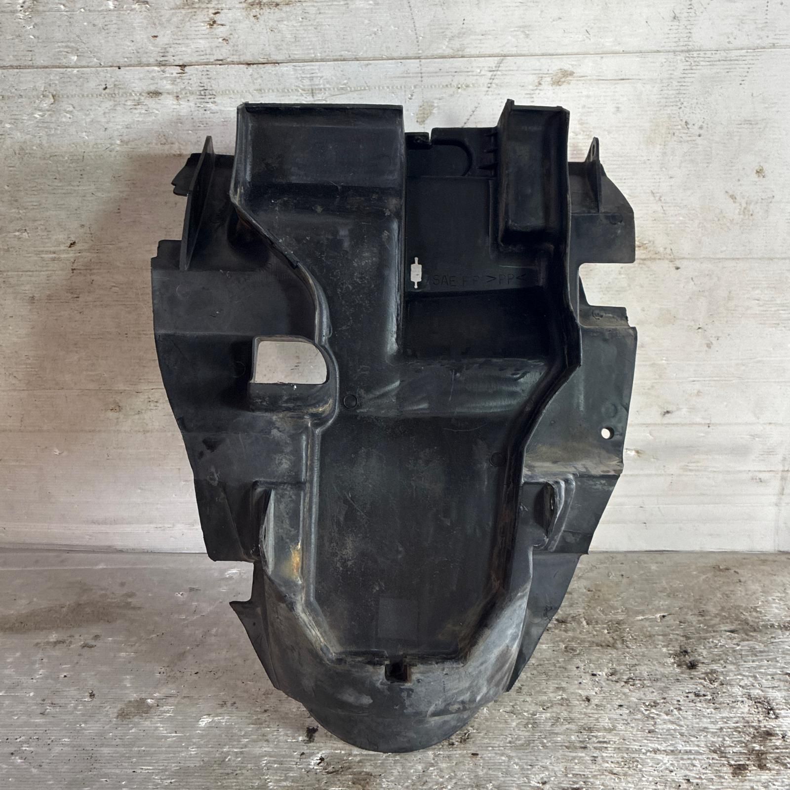 SUZUKI ヴェルデ50 リアインナーフェンダー スズキ