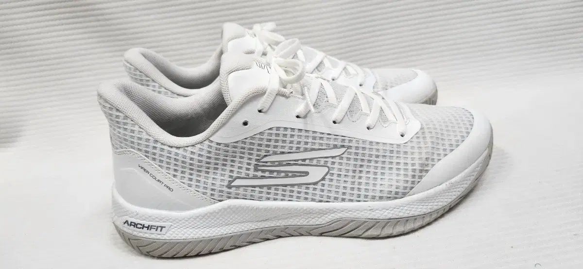 スケッチャーズ バイパー コート プロ ホワイト ピックルボール テニス シューズ 295 サイズ