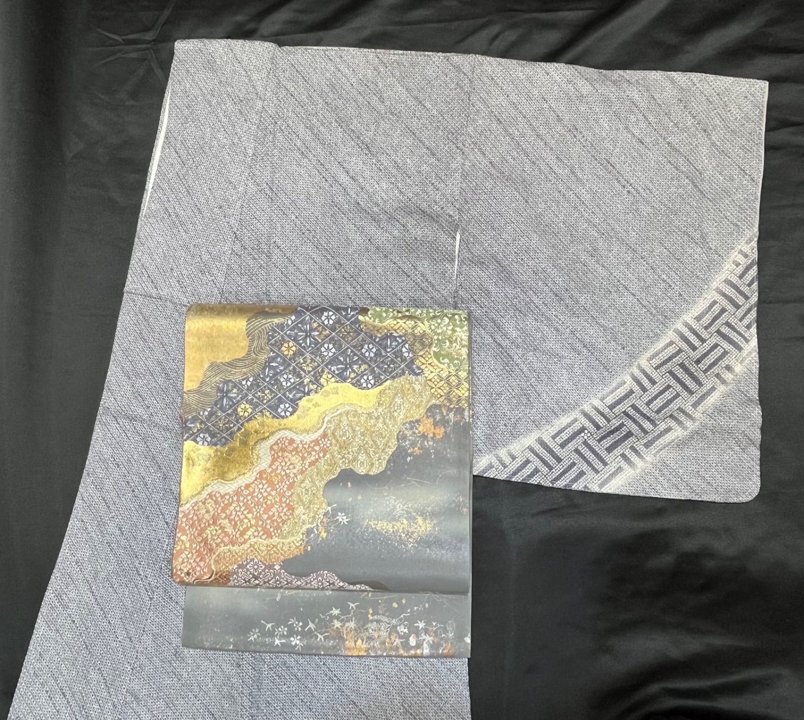 豪華絢爛綺麗美品身丈159cm裄丈69cmグレー総絞り正絹附け下げ袷広襟(未 