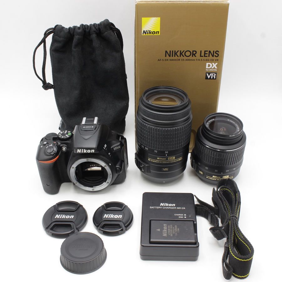 Nikon D5500 ダブルズームキット 予備バッテリー付き ブラック 