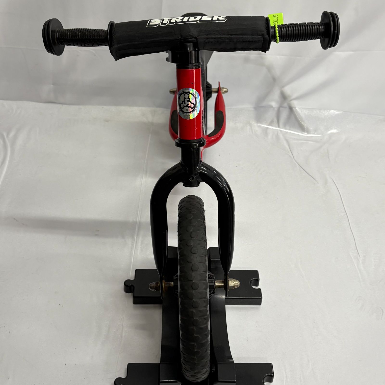 正規品　STRIDER 12 バランスバイク 黒　スポーツモデル　ストライダー ストライダー スポーツ ST-S4 STRIDER 12 Sport 正規品 並行輸入