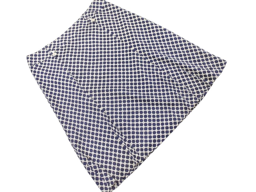 最終大幅お値下げ！パニエ付き！Burberry シルク100%スカート さらに大幅お値下げ！パニエ付き！Burberry シルク100%スカート