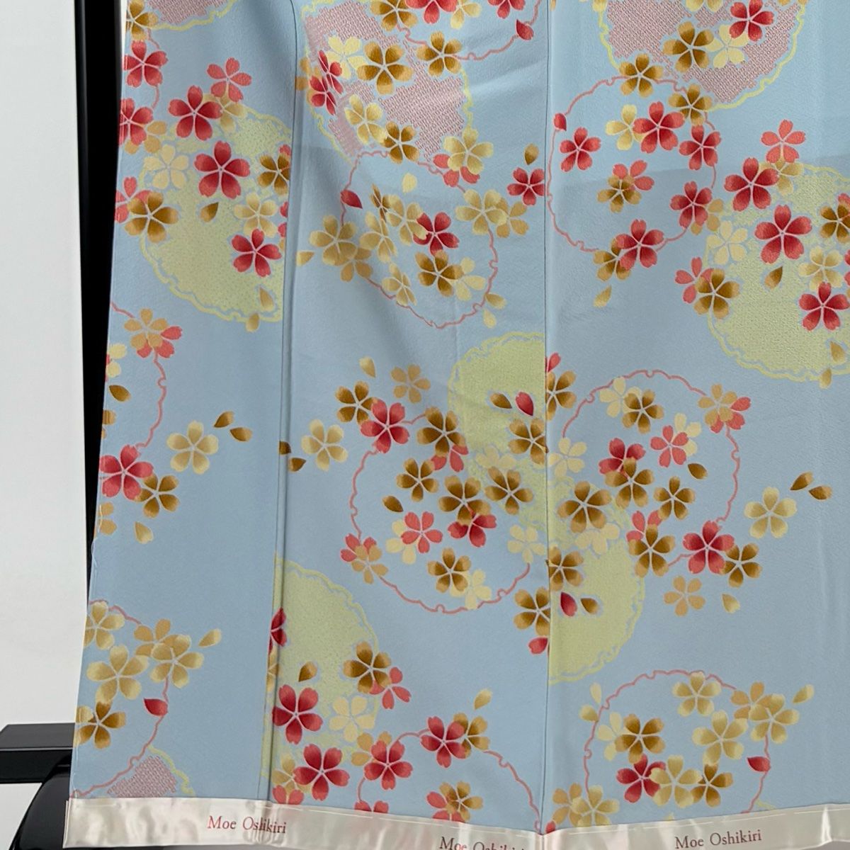 雪輪に花 縮緬 裄67 素敵なデザイン ゆったりサイズ 小紋正絹T-3829 小紋 身丈155.5cm 裄丈66.5cm M 袷 桜 雪輪 灰紫 正絹 秀品