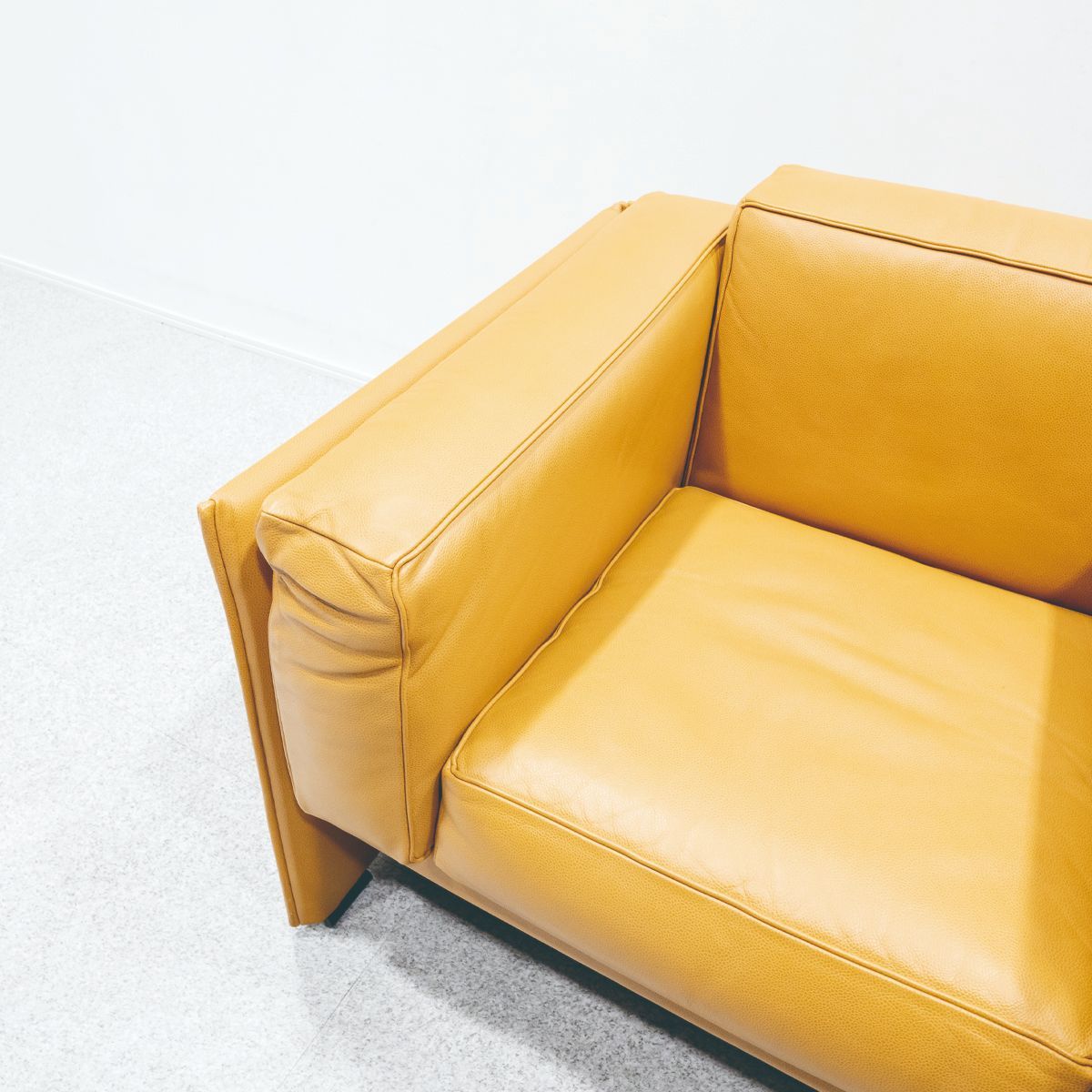 展示品】Cassina カッシーナ 405 DUC デュック 1人掛け ソファ 本革