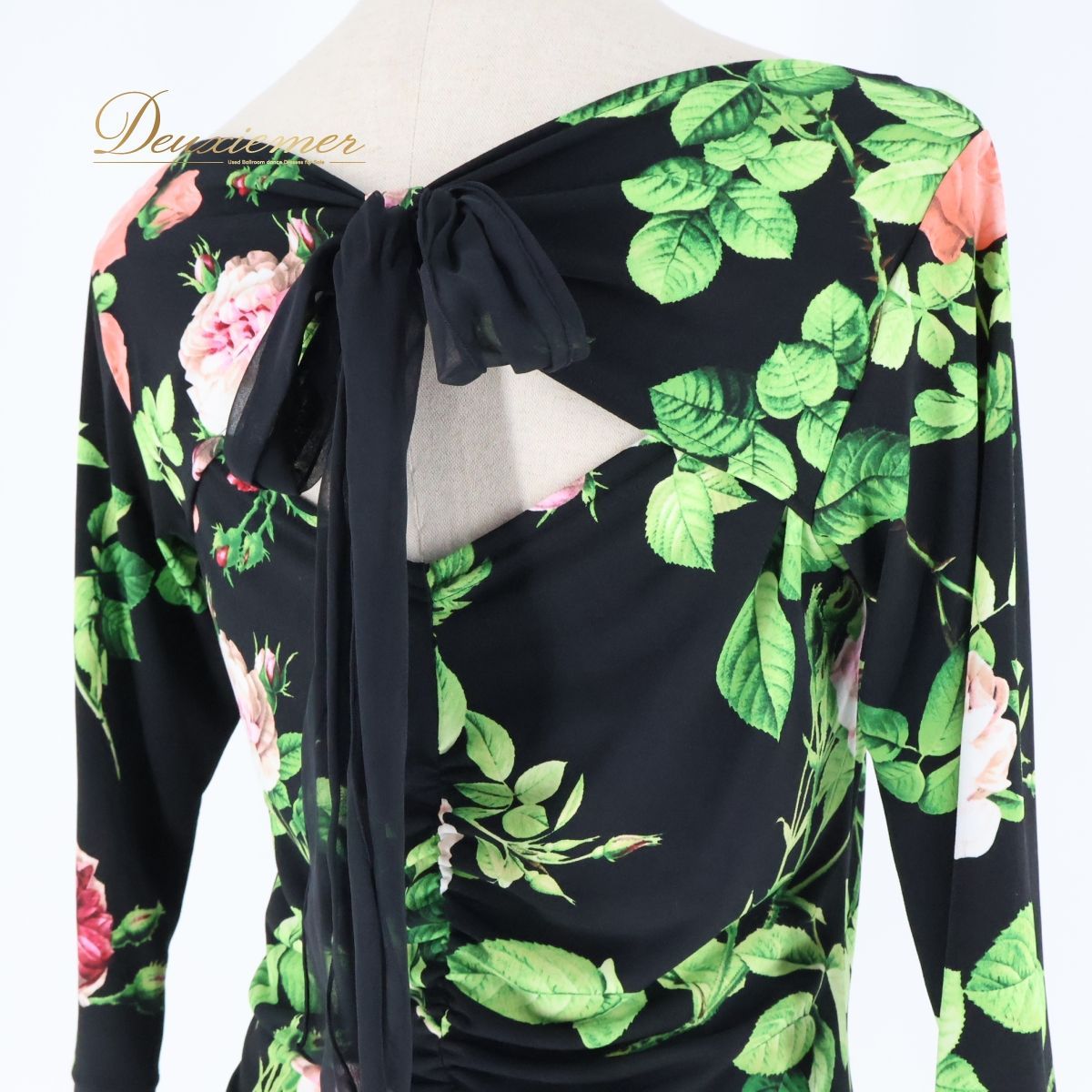 【美品 社交ダンス衣装】ブラック CHACOTT トップス ブラウス 黒 伸縮 美品 社交ダンス衣装】ブラック CHACOTT トップス ブラウス 黒