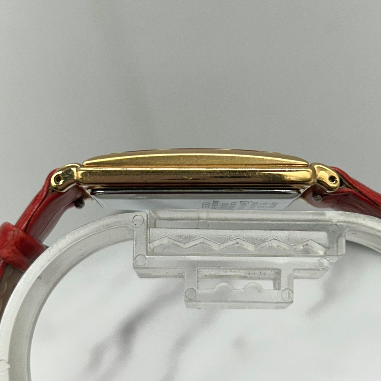 稼働品 セイコー　ノイエ　SEIKO NOIE 腕時計1F21ー5B70 送料無料【動作品】 セイコー SEIKO ノイエ NOIE ゴールド 1F21