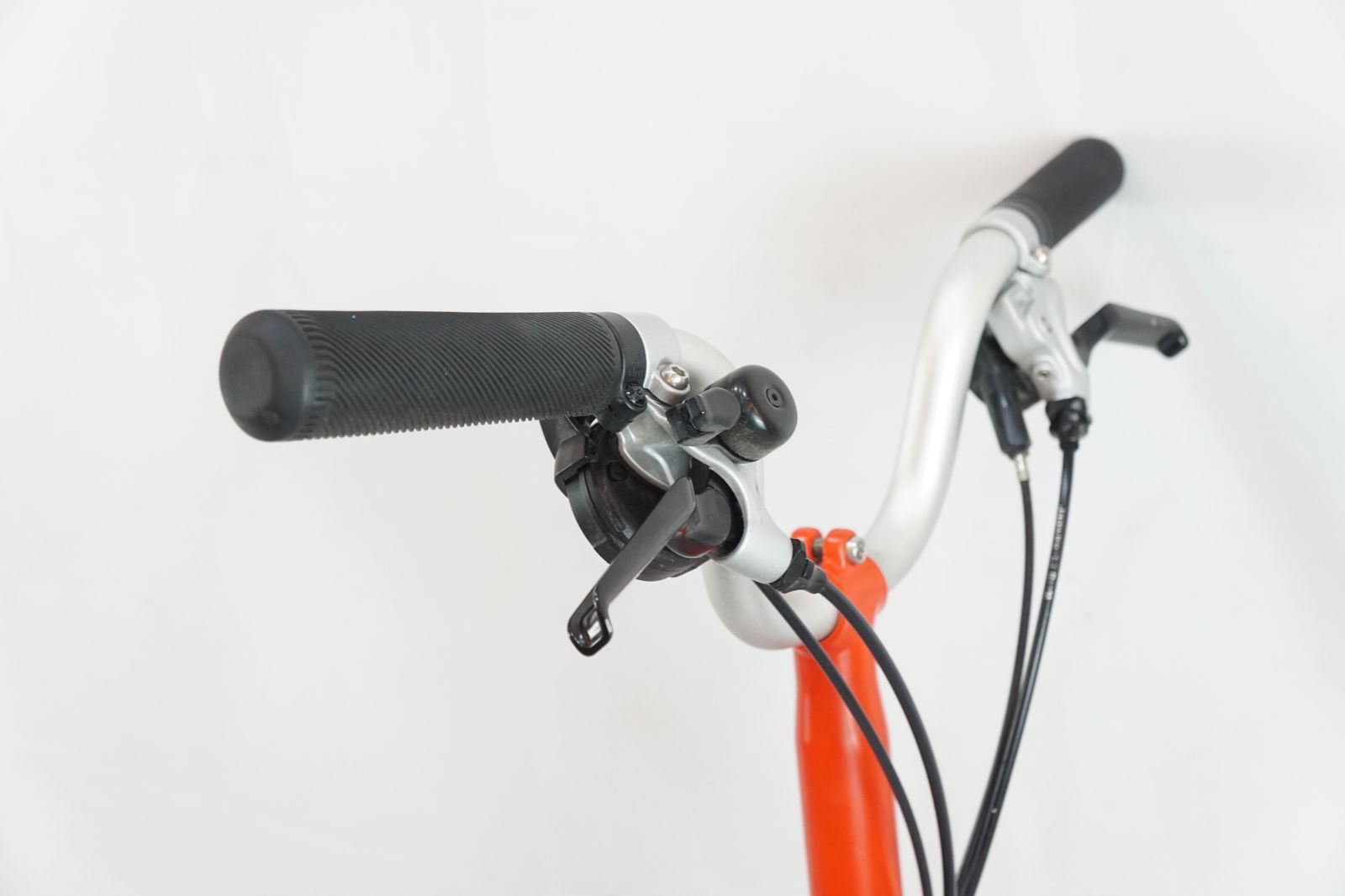 16インチ 折り畳み自転車