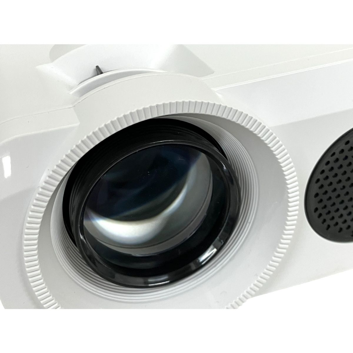 【みやもと】新品未開封　VERSOS LEDプロジェクター みやもと様専用】新品未開封 VERSOS LEDプロジェクター