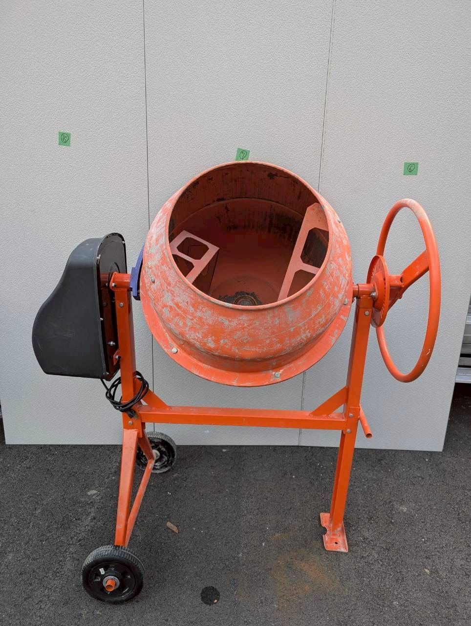 アルミス 電動コンクリートミキサー