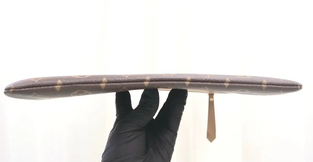 【人気おしゃれ】 Louis Vuitton ルイヴィトン モノグラム デイリー ポーチ クラッチバッグ M64591 和風の