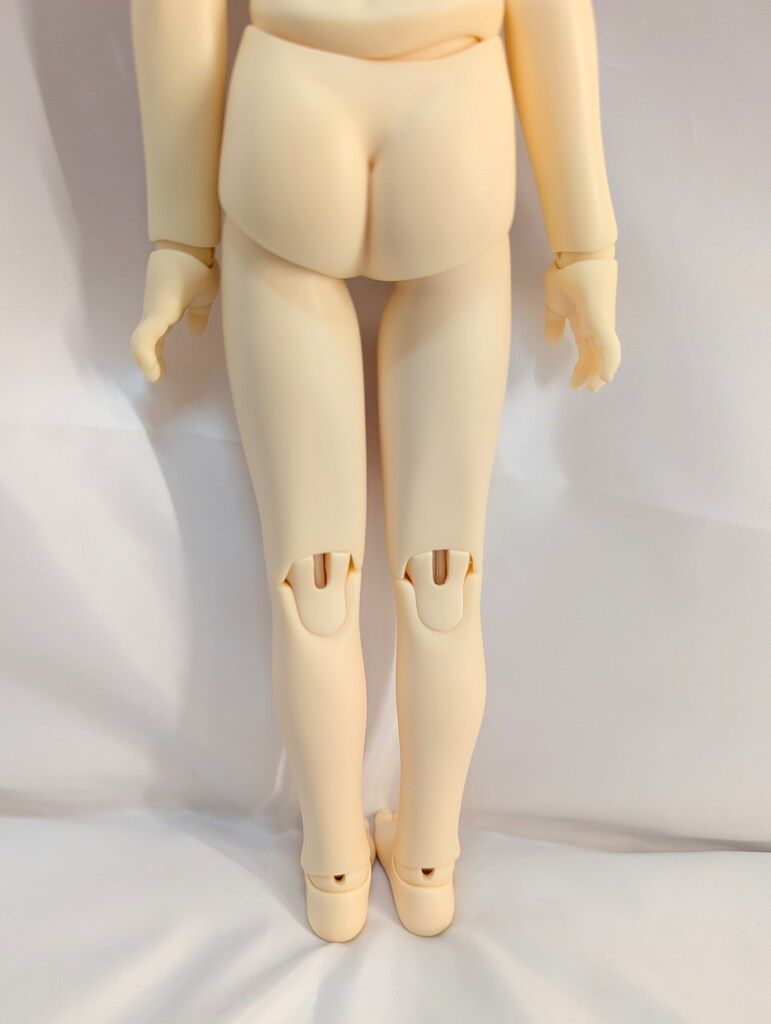 ボークス SDM女の子 ボディのみ M胸 ノーマル肌 ロング脚 - メルカリ