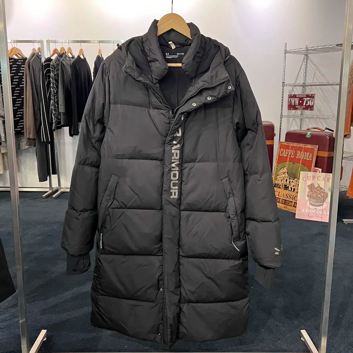 S アンダーアーマー ダウンジャケット ロング丈