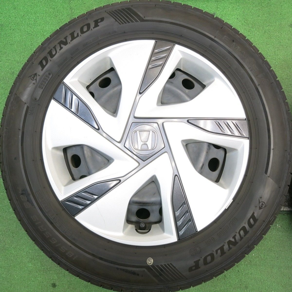 フリード純正スチール＆キャップ付き美品　１８５/６５Ｒ１５　ＧＢ５ＧＢ６ＢＧ７ＢＧ８ ☆185⁄65R15 レグノ GR-XⅡ フリード 純正スチールホイール ホイール