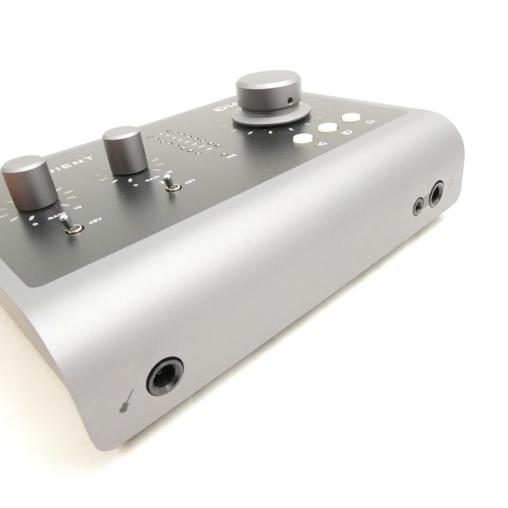 オーディオインターフェイス