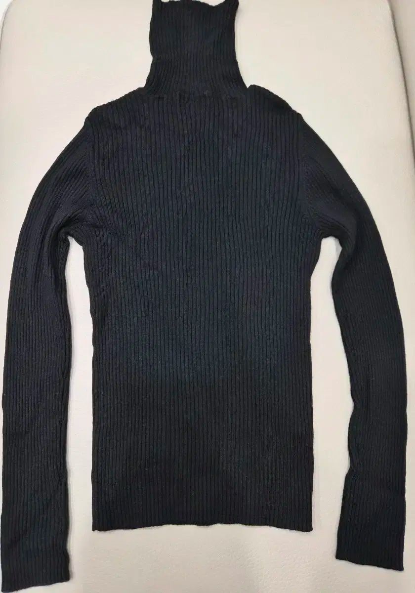  ブランド BURBERRY バーバリー レディース リブ ウール タートルネック 長袖Tシャツ ディオール グッチ バッグ 財布 長袖 Tシャツ カットソー