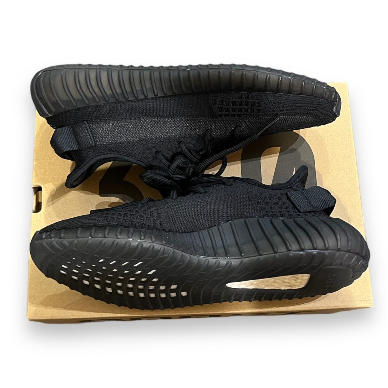 国内正規 美品 adidas YEEZY Boost 350 V2 Onyx HQ4540 オニキス イージーブースト スニーカー アディダス  27cm 54970A