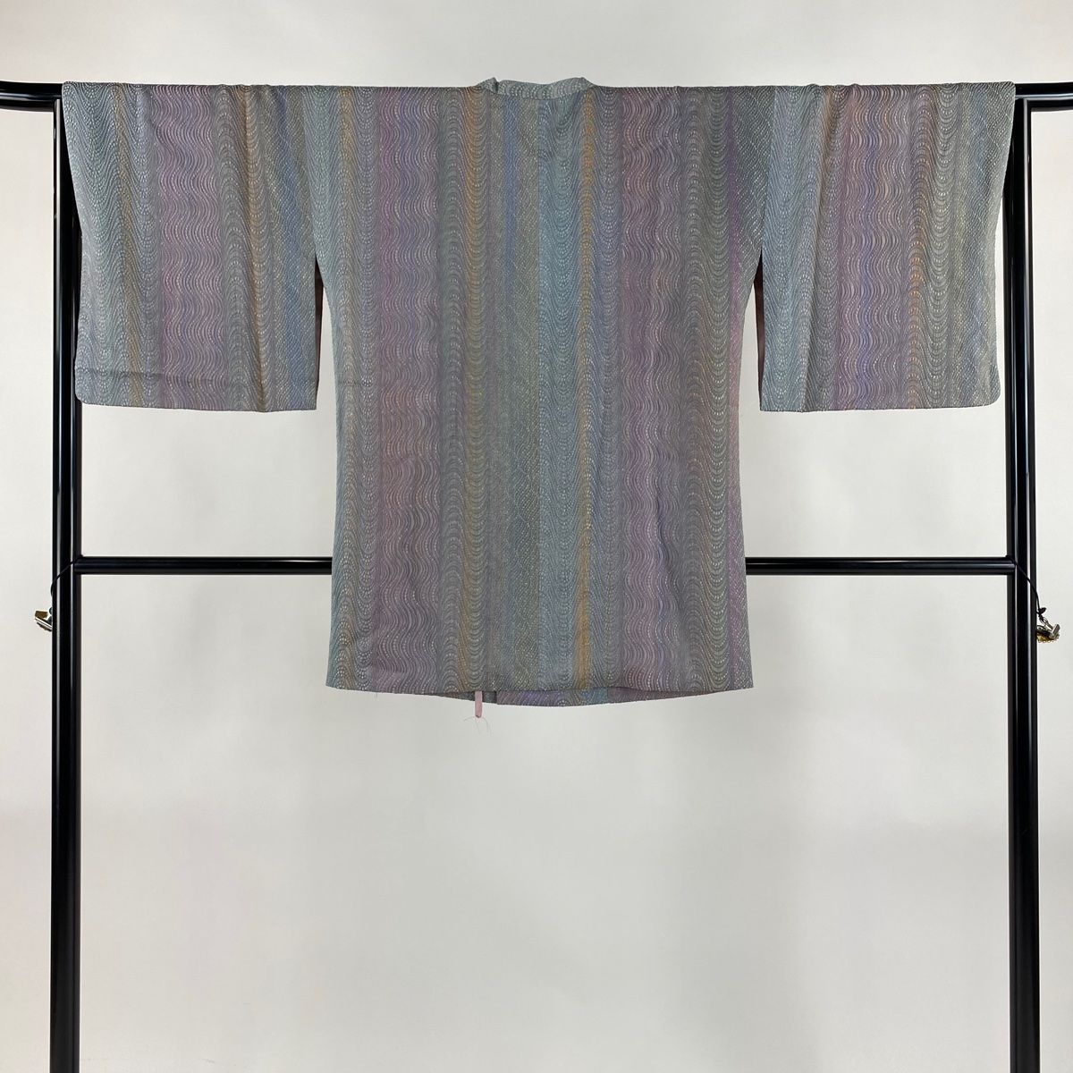 道行 身丈84.5cm 裄丈65cm M 和装コート 角衿 地紋 よろけ縞 灰紫 正絹 秀品