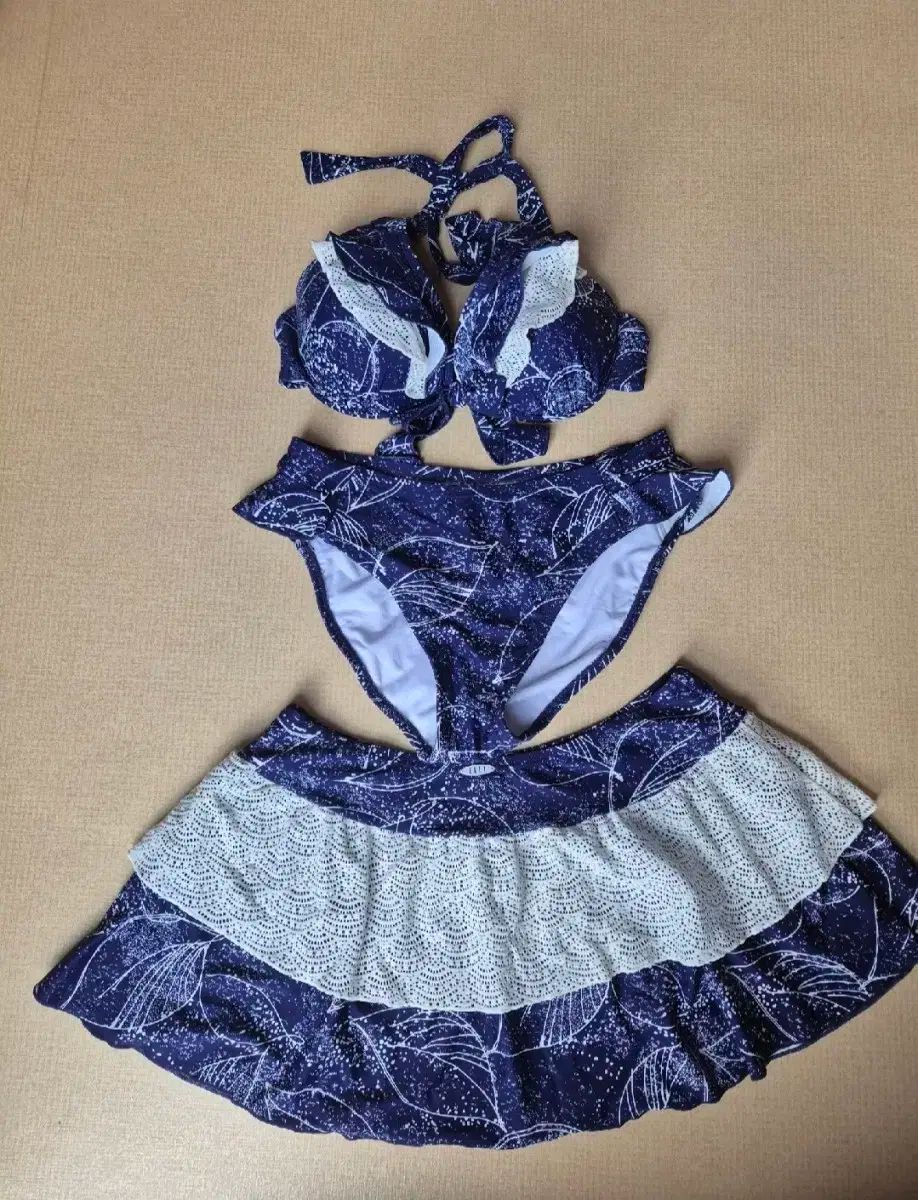 エル ELLE レディース 3ピース 水着 セット