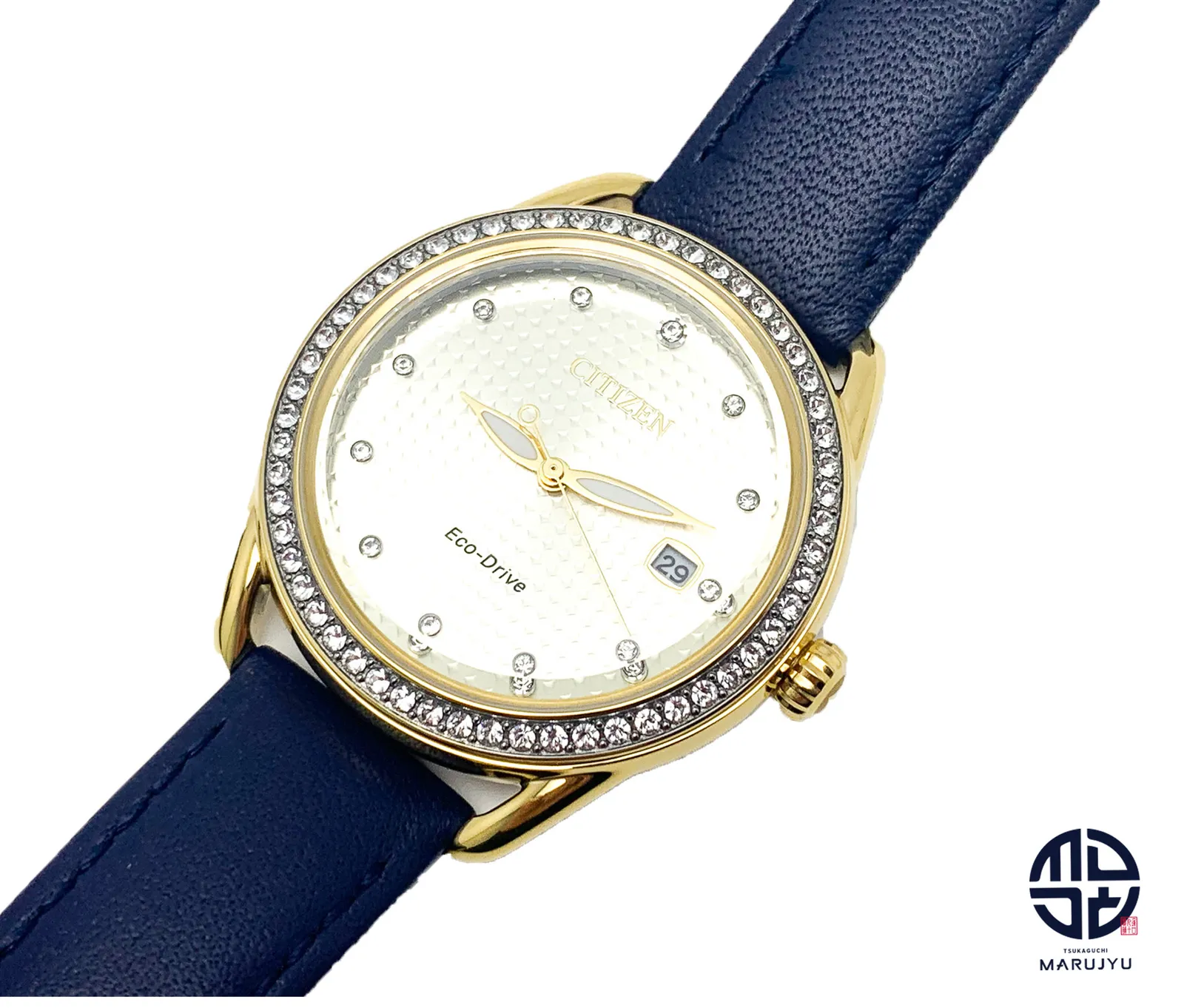 美品　CITIZEN　シチズン　J810　ブラック　ホワイト　ソーラー　腕時計 美品 CITIZEN シチズン J810 ブラック ホワイト ソーラー 腕時計