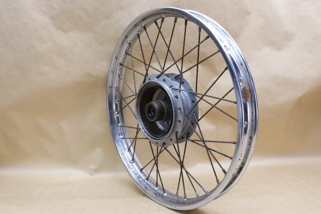 リアホイール 17×1.40