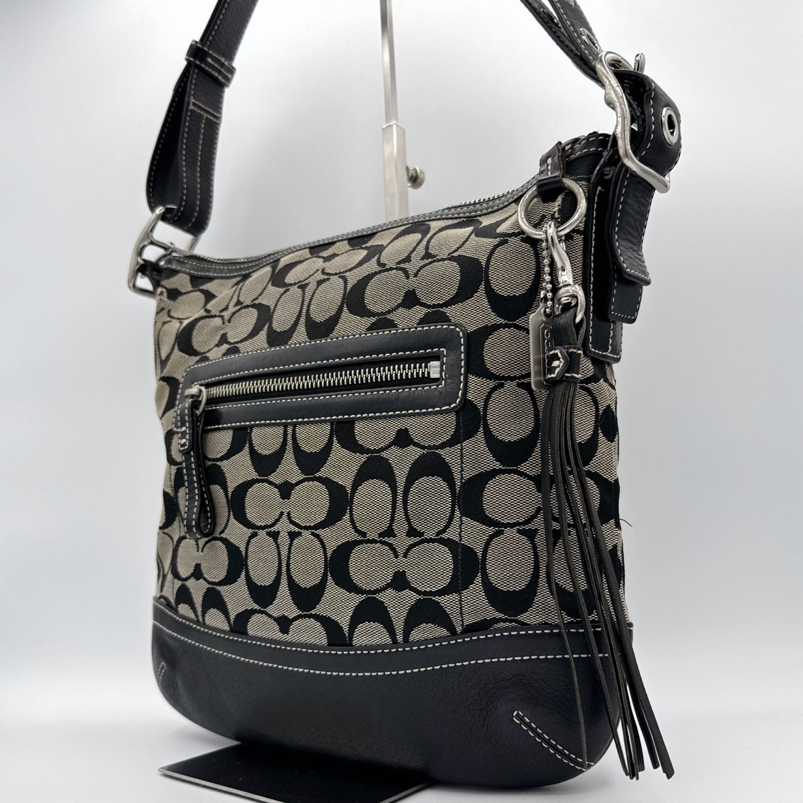 ☆ 美品 コーチ COACH ショルダーバック シグネチャー ☆ 美品 コーチ COACH ショルダーバック シグネチャー