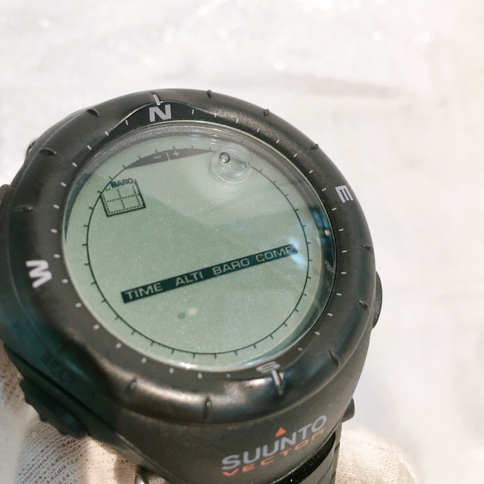 SUUNTO スント VECTOR ベクター 腕時計 ラバーベルト ブラック SUUNTO スント VECTOR ベクター 腕時計 ラバーベルト ブラック