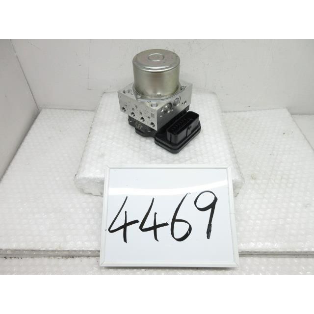 R3年 ヤリス 5BA-KSP210 ABSアクチュエーター 182124 4469