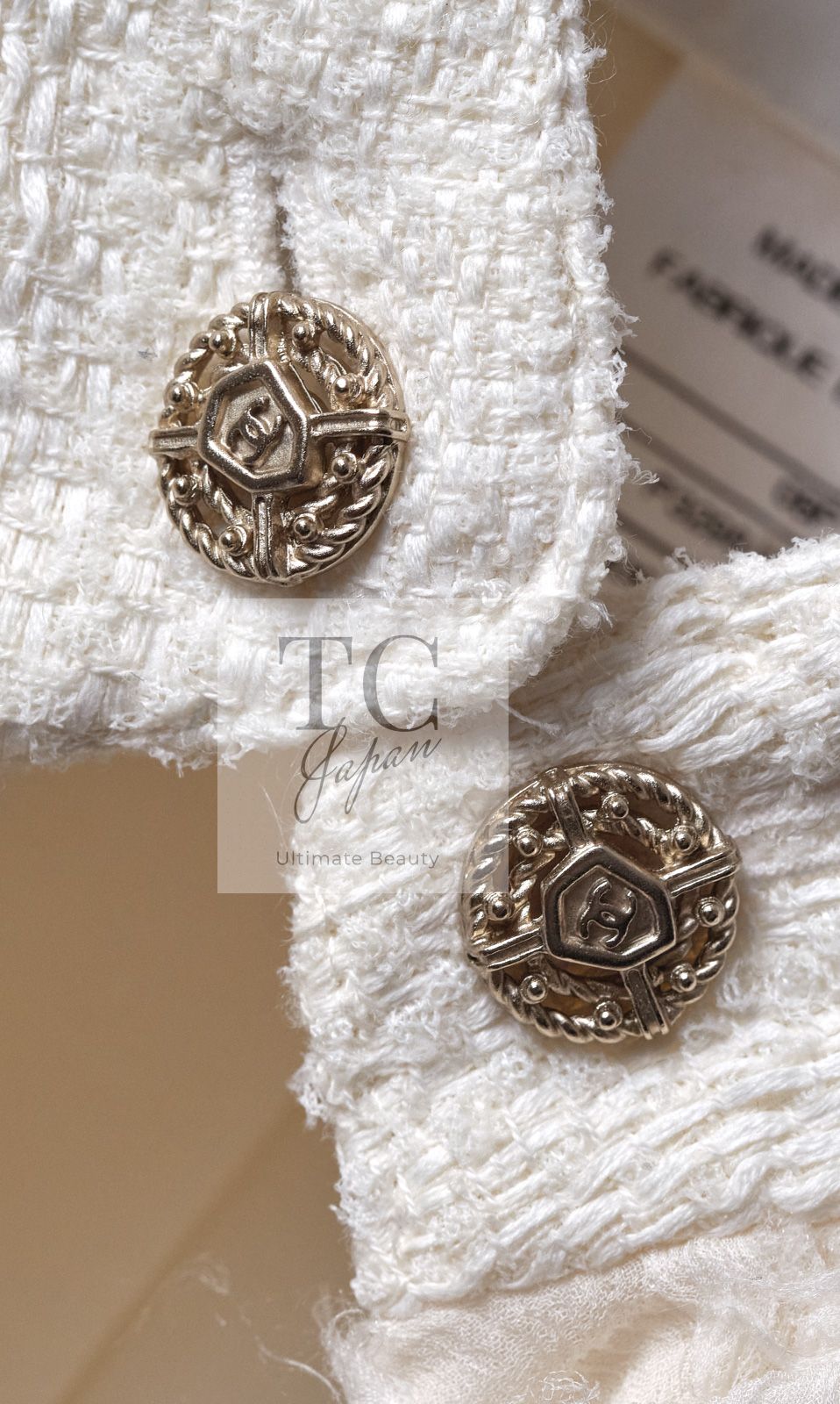 CHANEL アイボリー