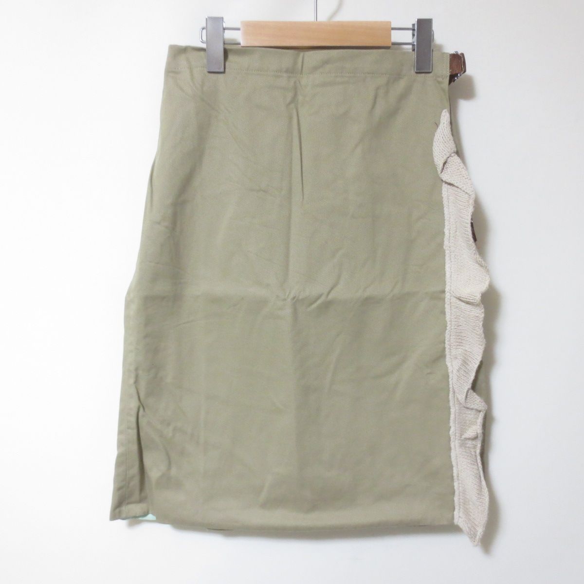 s777 sacai サカイ ベージュ 巻きスカート フリル 38 - メルカリ 