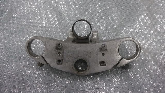 バリオス ZR250A-060xxx の トップブリッジ:#1685065793